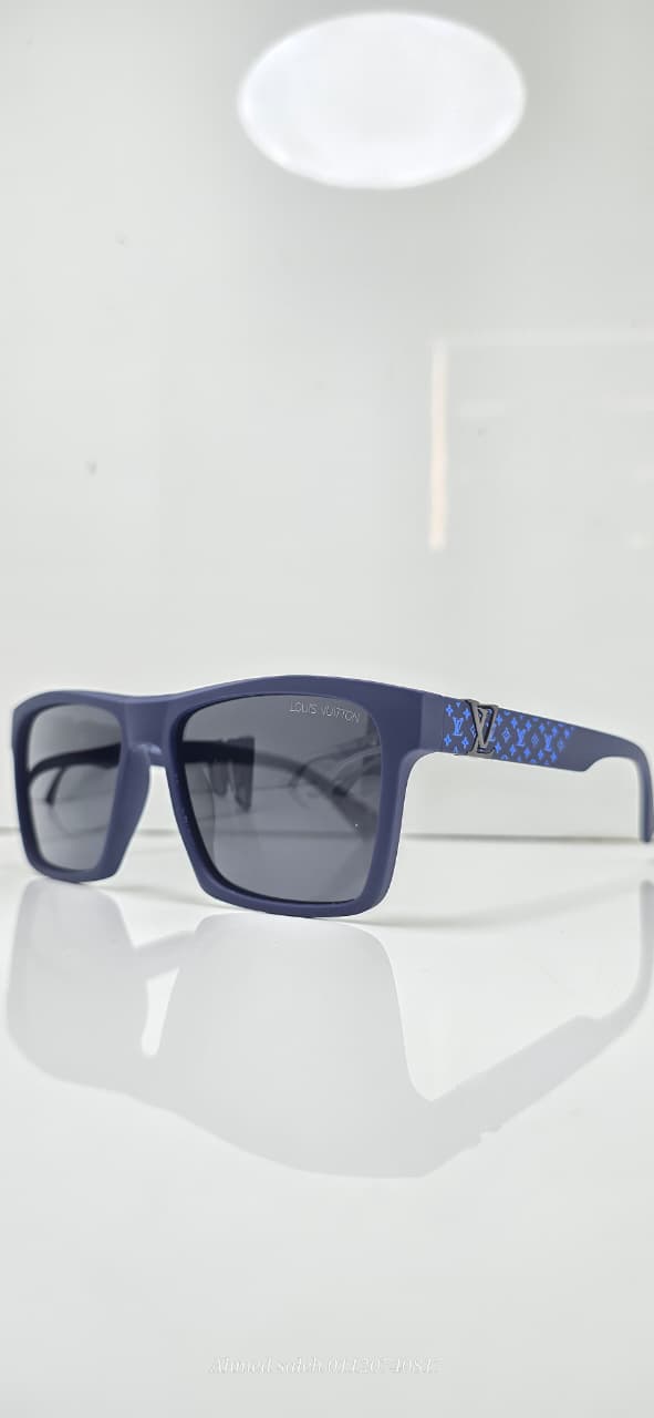 LOUIS VUITTON POLARIZED SUNGLASSES.