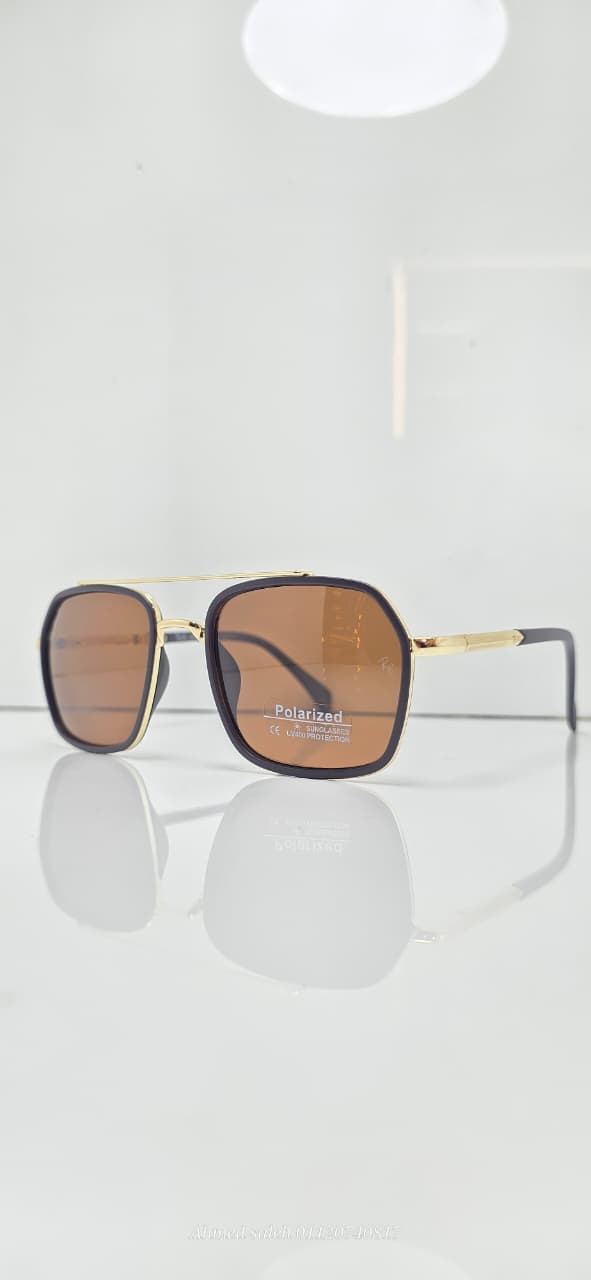 POLARIZED RAY-BAN Classic Squared METAL FRAME .