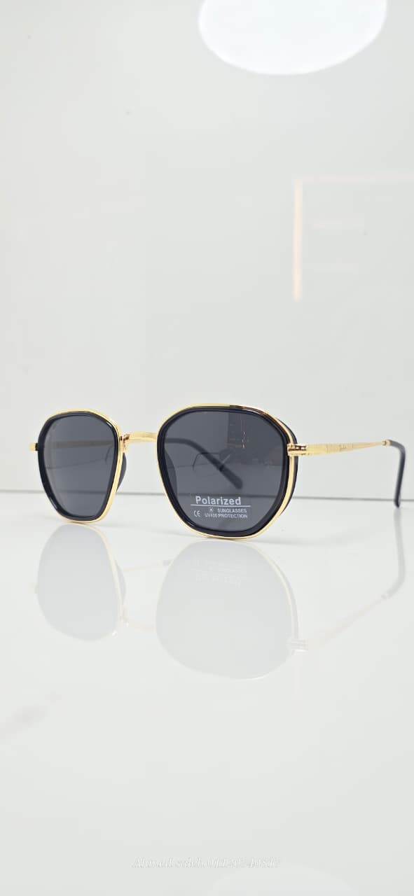 POLARIZED RAY-BAN Classic Pilot METAL FRAME .