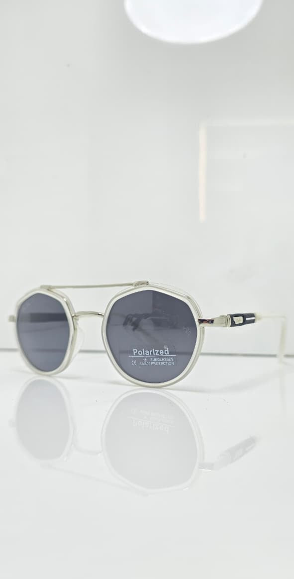POLARIZED RAY-BAN Sleek Slim Rectangular Metal Frame.