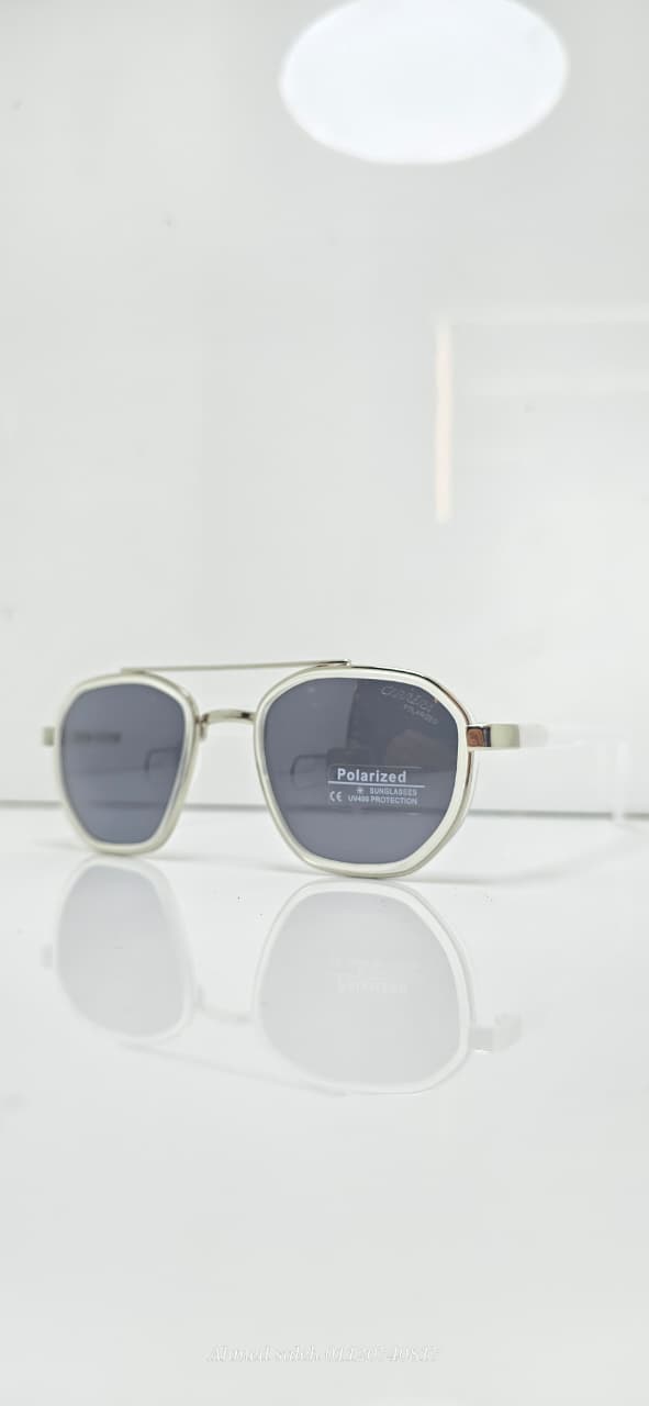 POLARIZED CARRERA Classic Aviator Double Bridge Metal Frame.