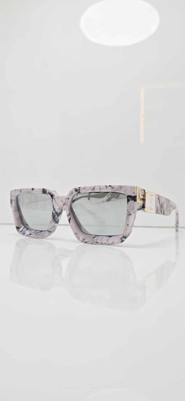 TRENDY LOUIS VUITTON Oversized Rectangular Acetate Frame