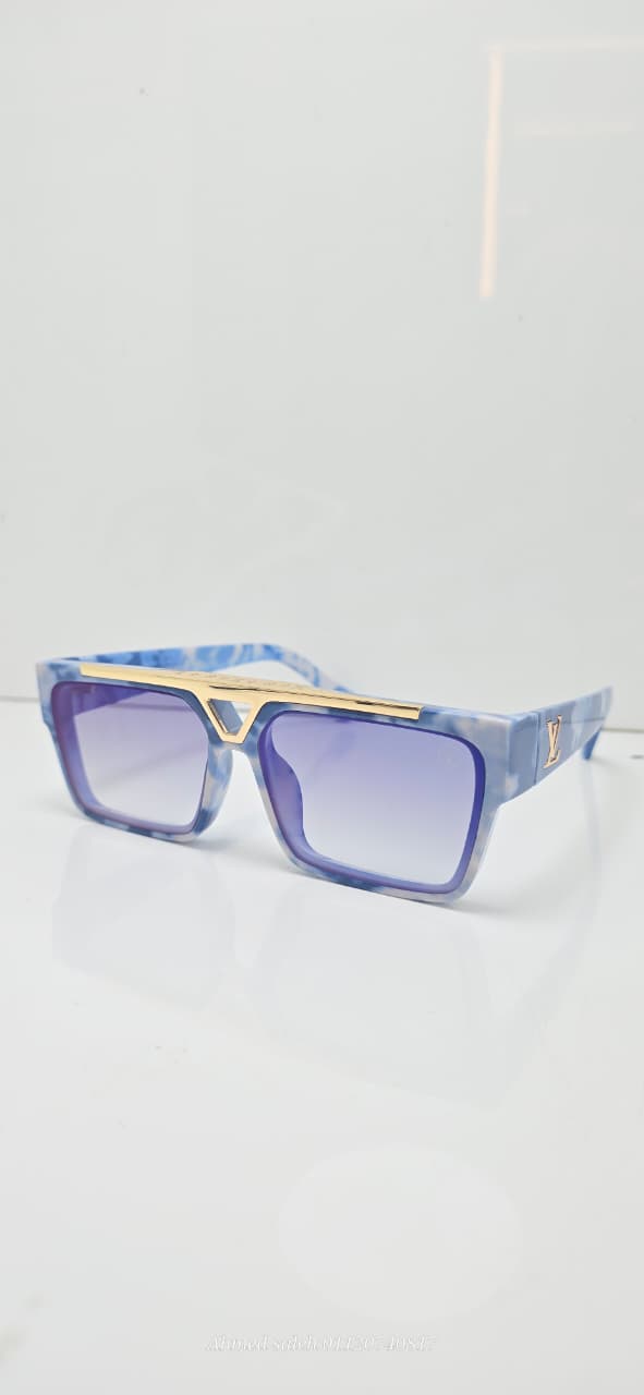 TRENDY LOUIS VUITTON Oversized Round Acetate Frame.