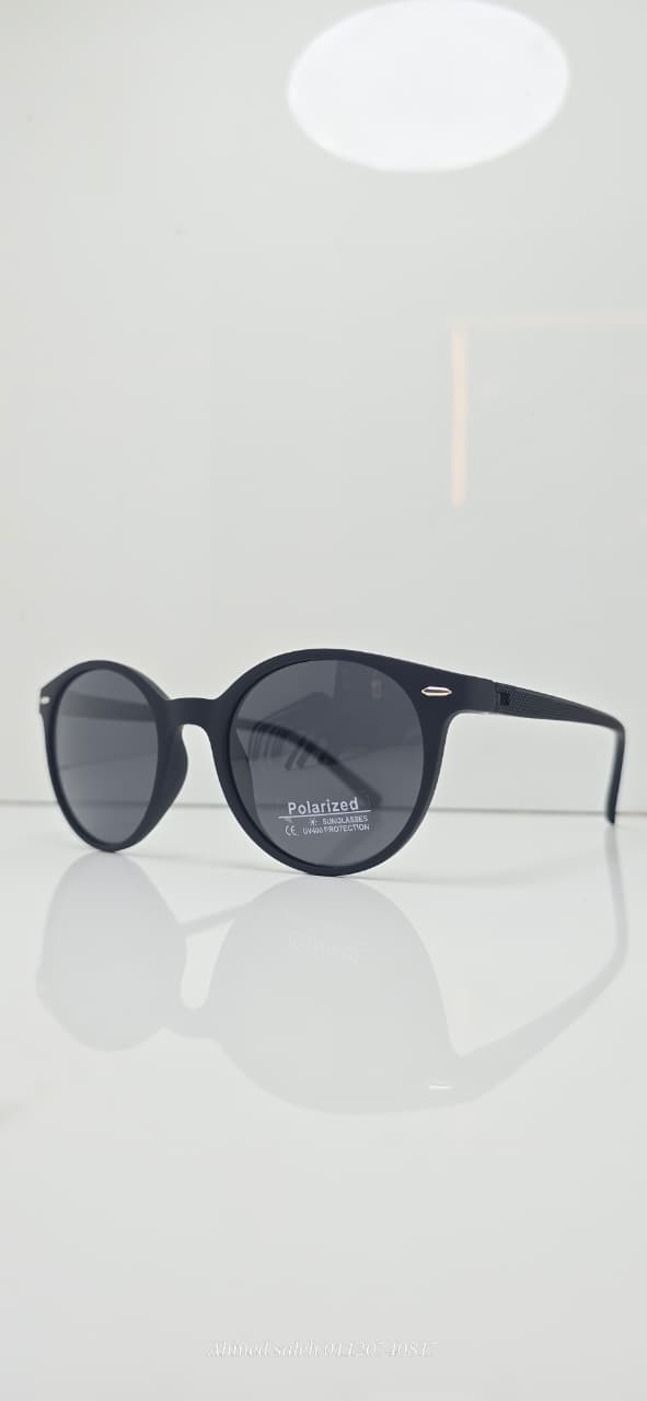 POLARIZED OGA Sporty ROUND SUNGLASSES.