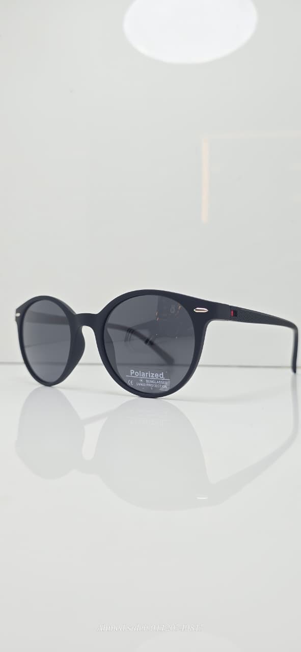 POLARIZED OGA Sporty ROUND SUNGLASSES.