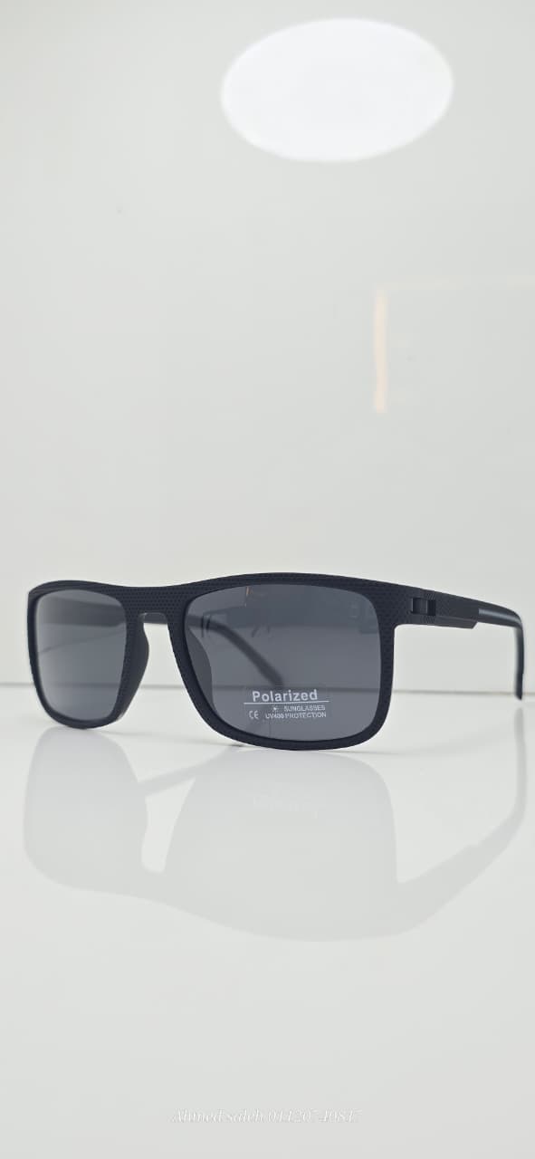 POLARIZED OGA Sporty Square / Rectangle SUNGLASSES .