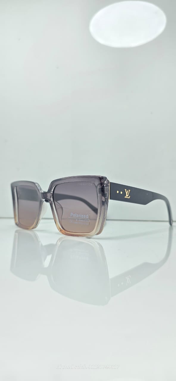 POLARIZED LOUIS-VUITTON WOMEN  SUNGLASSES .