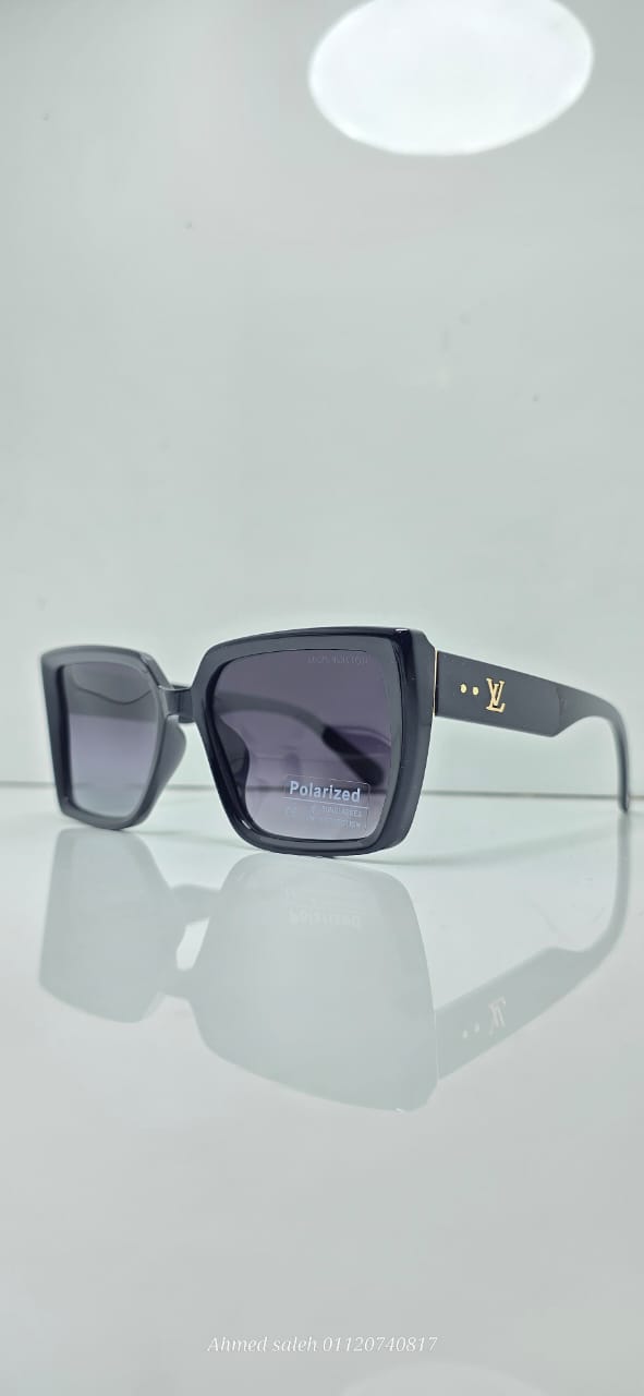 POLARIZED LOUIS-VUITTON WOMEN  SUNGLASSES .