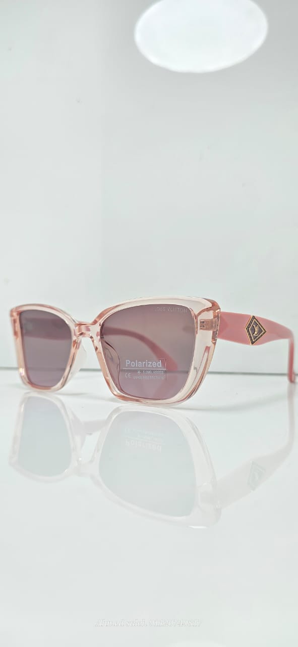POLARIZED LOUIS VUITTON WOMEN RECTANGLE SUNGLASSES.