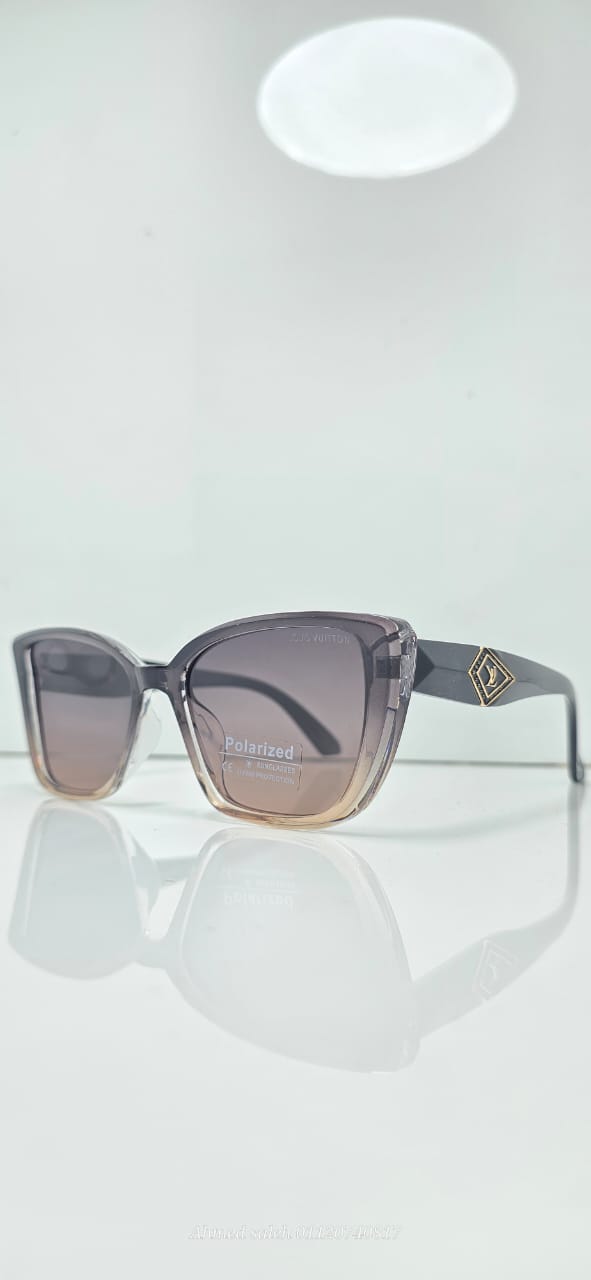 POLARIZED LOUIS VUITTON WOMEN RECTANGLE SUNGLASSES.