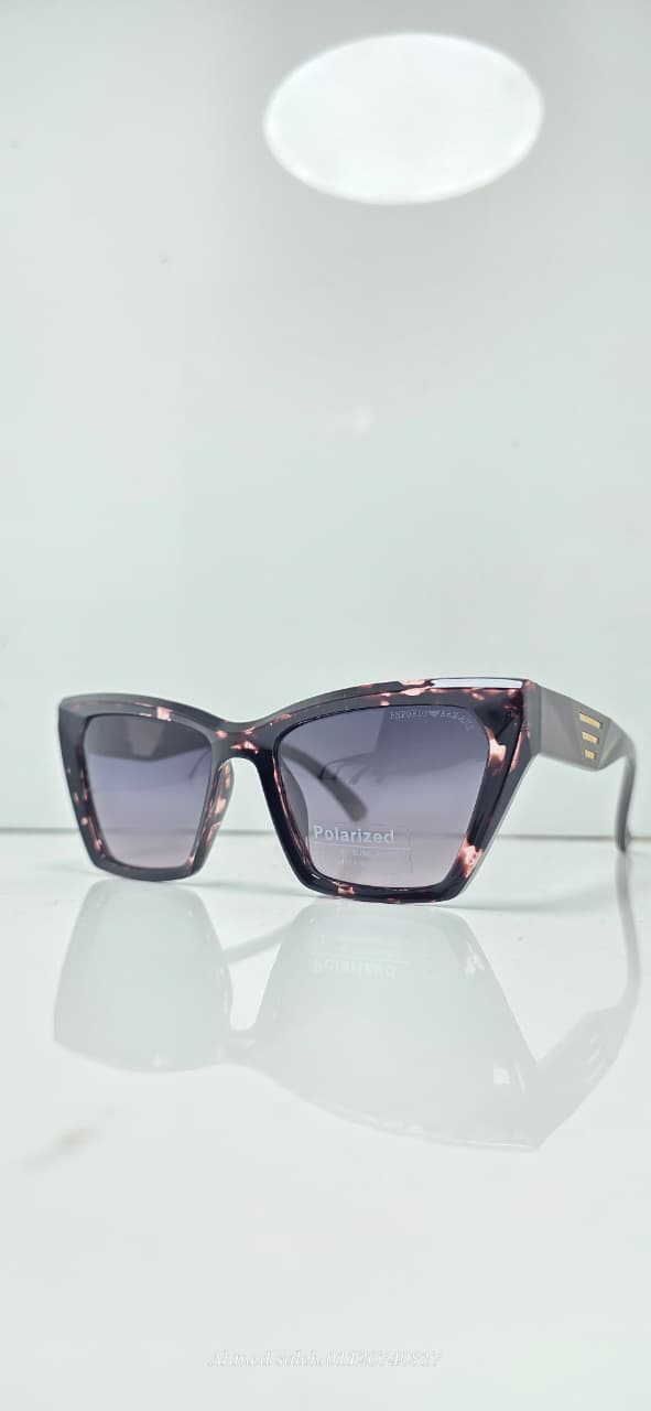 POLARIZED EMPORIO ARMANI WOMEN SUNGLASSES.