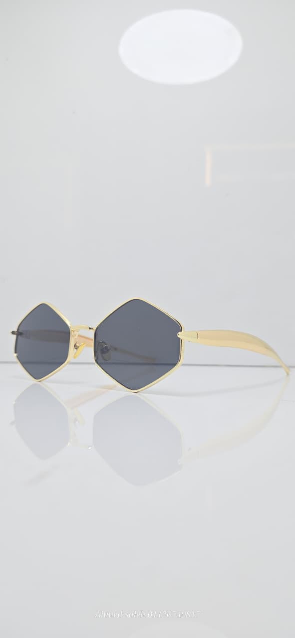 HIGH QUALITY TRENDY WOMEN METAL UV SUNGLASSES.